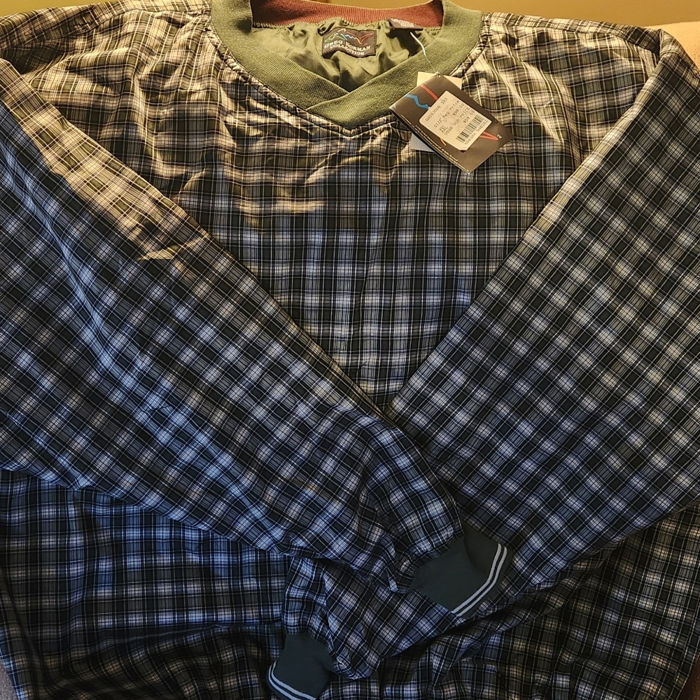 NWT Greg Norman Pullover